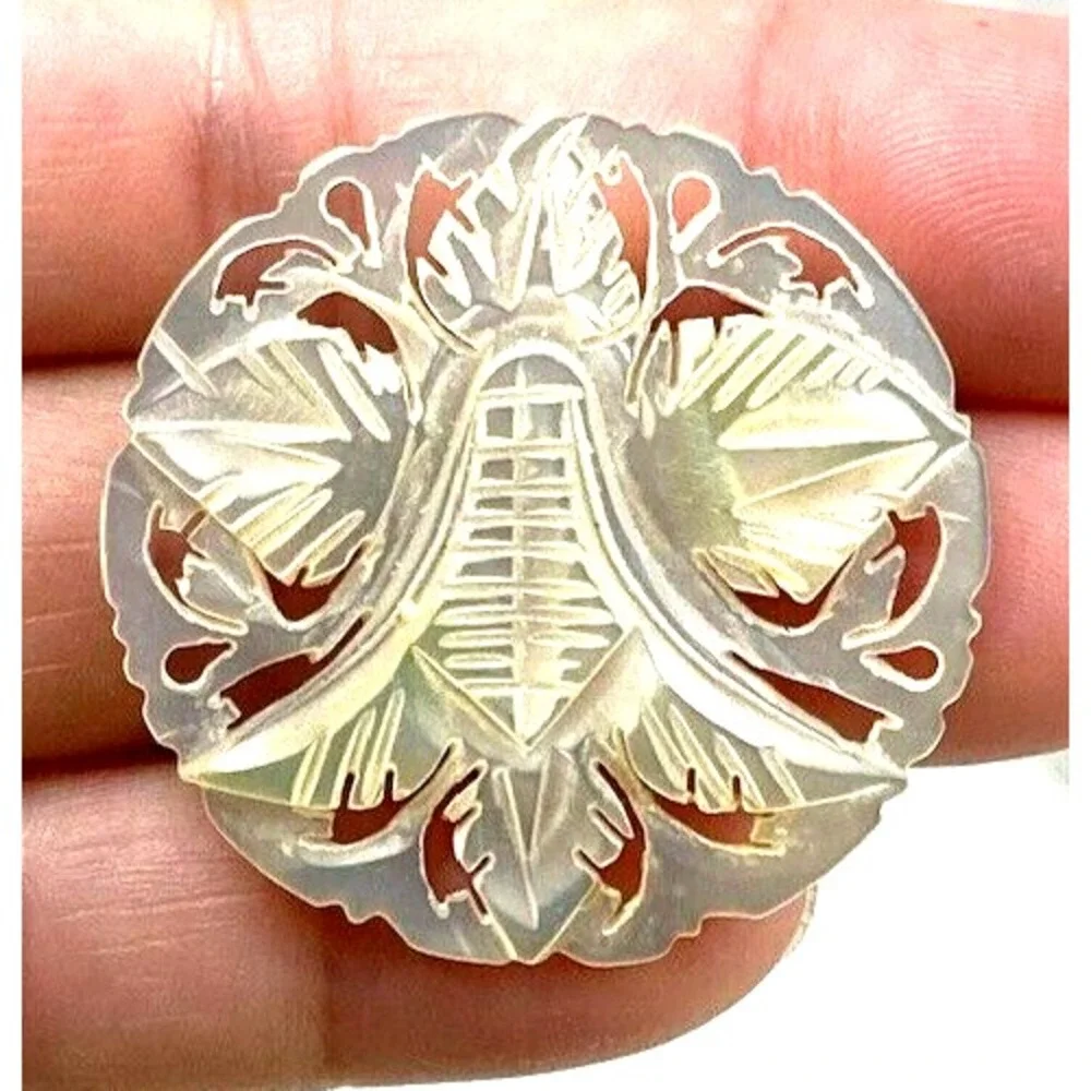 Vintage Intricate Hand Carved Made in Bethlehem Mother of Pearl‎ Star Pin Brooch